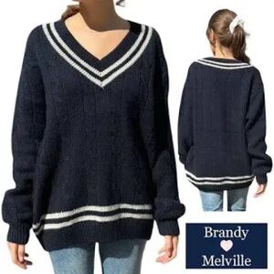 Brandy Melville Women's Navy Sweater